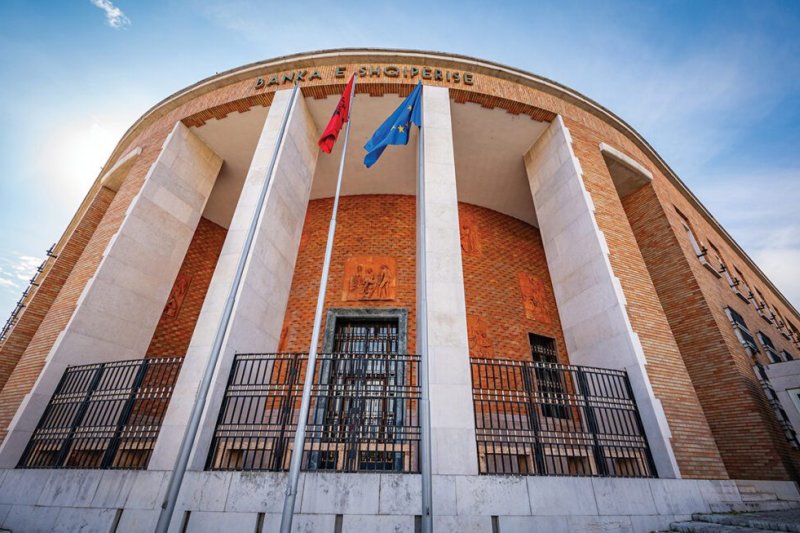 Economic Confidence Down in February