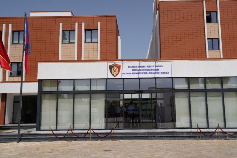 7-400-cannabis-plants-destroyed-in-northern-albania-as-police-officials-suspended
