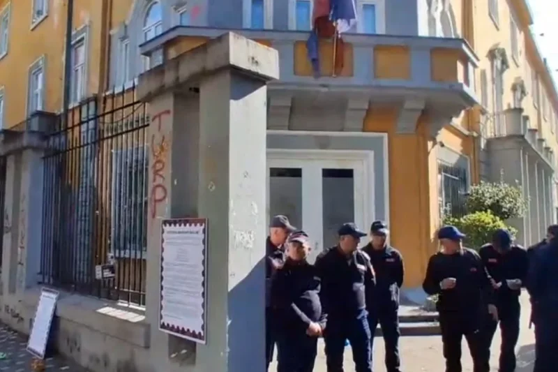 police-report-23-detentions-after-violent-clashes-at-student-protest-in-tirana
