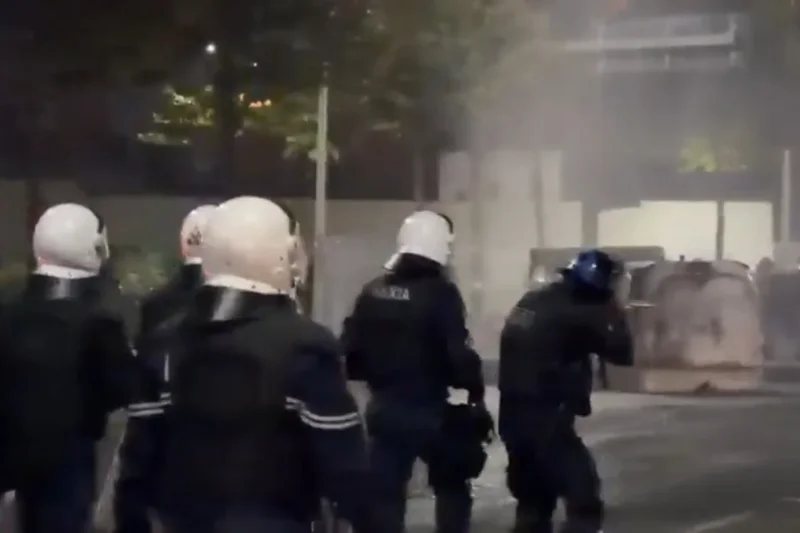 tensions-continue-in-tirana-as-police-fire-rubber-bullets-at-protesters